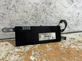 Mercedes-Benz CLK A209 C209 Antenas pastiprinātājs A2098205789