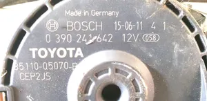 Toyota Avensis T270 Tringlerie et moteur d'essuie-glace avant 85110-05070-B