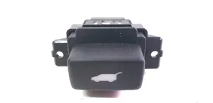 Honda CR-V Tailgate opening switch M20419