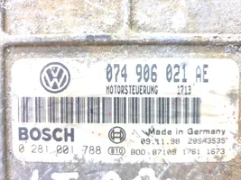 Volkswagen II LT Centralina/modulo del motore 074906021AE