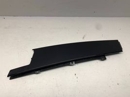 Mercedes-Benz A W176 Moulure de vitre de la porte avant A1767220200