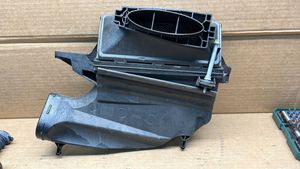 Mercedes-Benz C AMG W205 Boîtier de filtre à air A6420942404