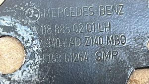 Mercedes-Benz CLA C118 X118 Support de montage d'aile A1188850201