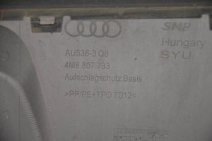 Audi Q8 Etupuskurin jakajan koristelista 4M8807733