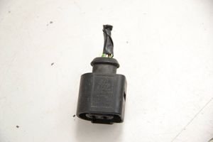 Skoda Kodiaq Pompa spryskiwacza szyby przedniej / czołowej 1J0973722