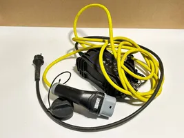 Volkswagen Golf VII Kabel do ładowania samochodu elektrycznego 12E971675CG