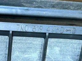 Volkswagen Golf VII Quarter panel pressure vent 7N0819465D