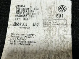 Volkswagen Golf VII Etuistuintilan matto 5GE863011