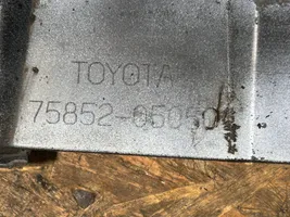 Toyota Avensis T270 Kynnys 7585205050