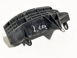 Toyota Avensis T270 Support de pare-chocs arrière 5256305061