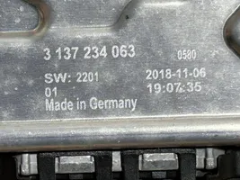 Mercedes-Benz E W213 Jäähdyttimen jäähdytinpuhallin 3137234063