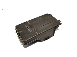 Volkswagen PASSAT B7 Battery box tray cover/lid 3C0915443A