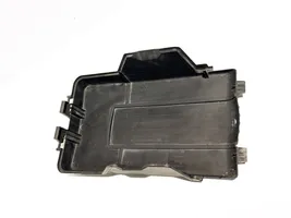 Volkswagen PASSAT B7 Battery box tray cover/lid 3C0915443A