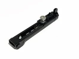 Volkswagen PASSAT B7 Rail de réglage hauteur de ceinture de sécurité 1T0857819B