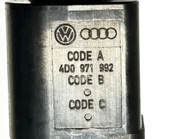 Volkswagen PASSAT B7 Other relay 4D0971992