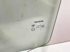 Toyota Verso Vitre de fenêtre porte avant (4 portes) 681020F021