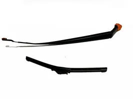 Toyota Verso Front wiper blade arm 852110F030