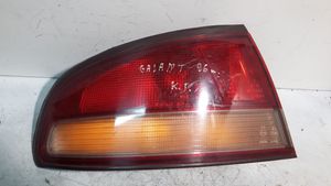 Mitsubishi Galant Luci posteriori 0431612L