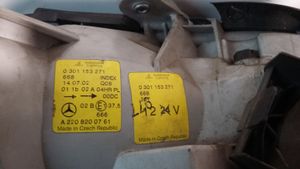 Mercedes-Benz S W220 Faro delantero/faro principal A2208200761