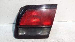 Mazda 626 Lampy tylnej klapy bagażnika 13261825