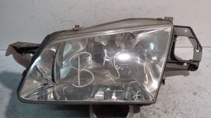 Mazda 323 F Lampa przednia 1305235392