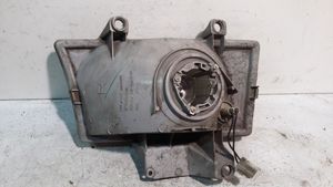 Mazda B2500 Phare frontale 10016020