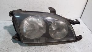 Toyota Avensis T220 Phare frontale 8111005140