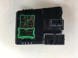 Nissan Qashqai Obudowa panelu regulacji lusterek bocznych 68485JD0000