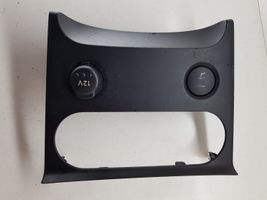 Nissan Qashqai Console centrale, commande chauffage/clim A00270A77000