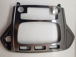 Ford Mondeo MK IV Klimato kontrolės/ pečiuko kontrolės apdaila 7S7118522