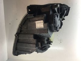 Mercedes-Benz B W245 Lampa przednia 0301220201