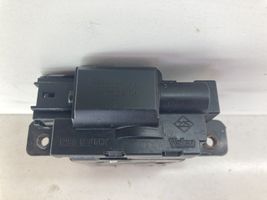 Nissan Qashqai+2 Serrure de loquet coffre 90502EY10A