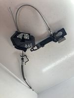 Nissan Qashqai+2 Front door lock 