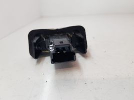 Citroen C3 Picasso Lampa oświetlenia tylnej tablicy rejestracyjnej 7190