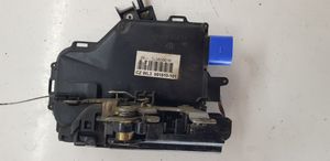 Volkswagen Touareg I Rear door lock 7L0839016