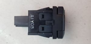 Honda CR-V Enchufe conector entrada auxiliar M34736