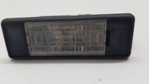 Peugeot 807 Lampa oświetlenia tylnej tablicy rejestracyjnej 2KA008224