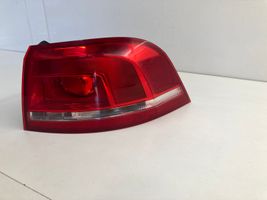 Volkswagen PASSAT B7 Lampa tylna 3F945096E