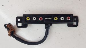 Peugeot 5008 Câble adaptateur AUX 9667112277