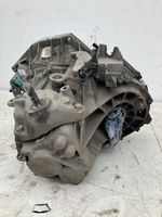 Nissan Juke I F15 Mechaninė 6 pavarų dėžė 7701700587