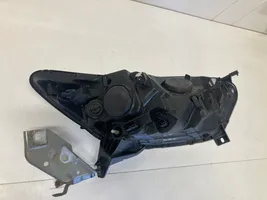 Renault Captur Lampa przednia 130702445200