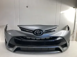 Toyota Avensis T270 Zderzak przedni 5311205100