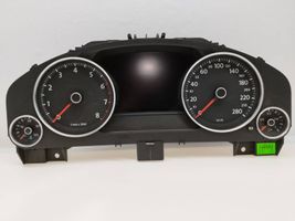 Volkswagen Touareg II Compteur de vitesse tableau de bord 7P6920880B