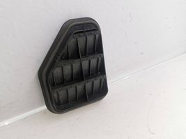 Volkswagen Tiguan Quarter panel pressure vent 5M0819466