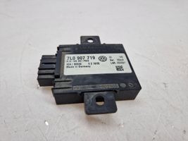 Volkswagen Touareg I Alarm control unit/module 7L0907719