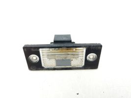 Volkswagen Tiguan Lampa oświetlenia tylnej tablicy rejestracyjnej 1J5943021D