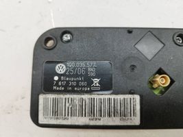 Volkswagen Eos Antenos stiprintuvas 1Q0035577