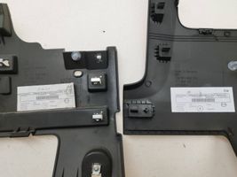 Volkswagen Touareg II Panelės apdailos skydas (apatinis) 7P1858365