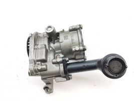 Volkswagen PASSAT B8 Oil pump 04L145208K