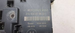 Mercedes-Benz CLS C219 Unité de commande module de porte 2198200326